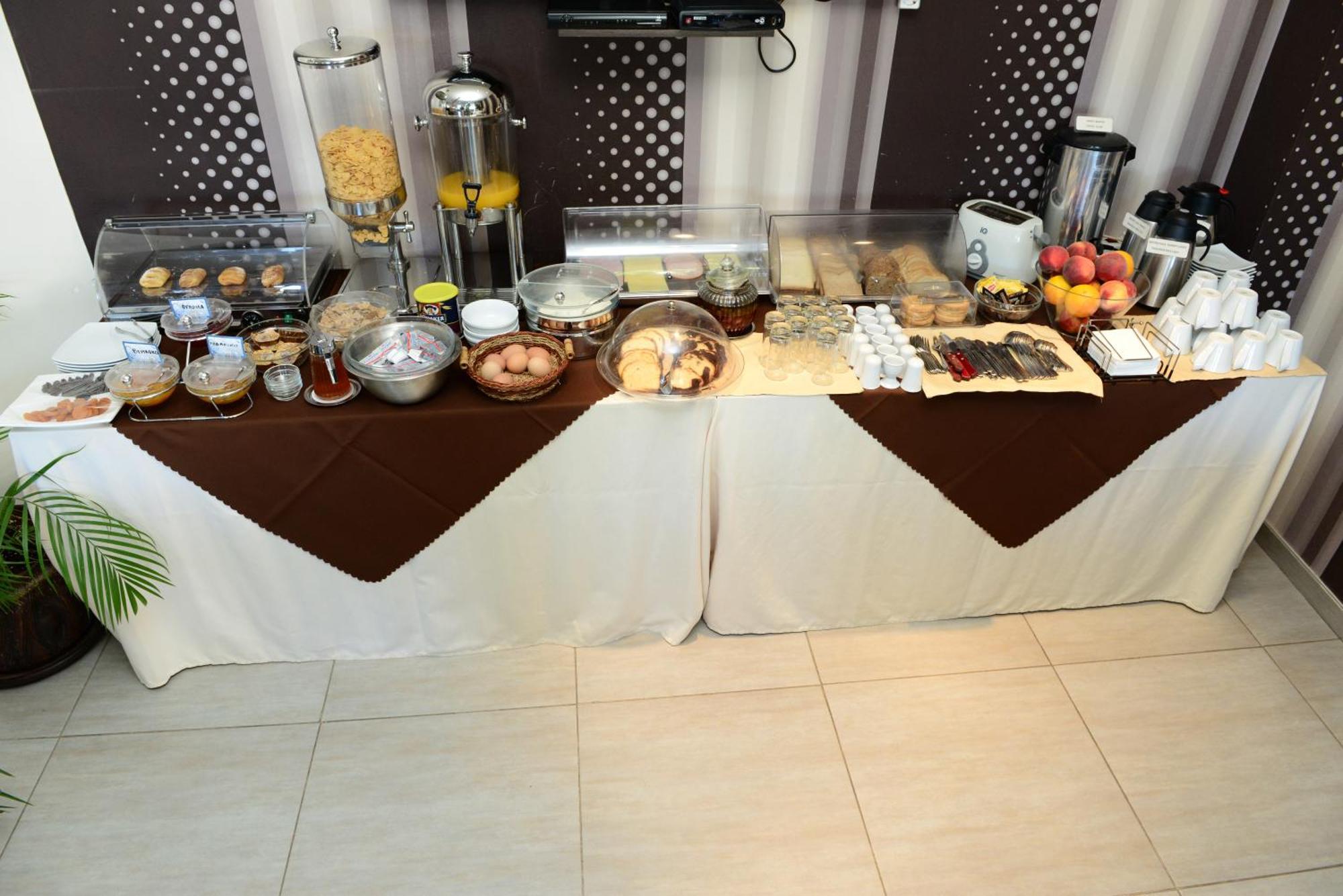 Ionion Hotel Kyparissia Zimmer foto