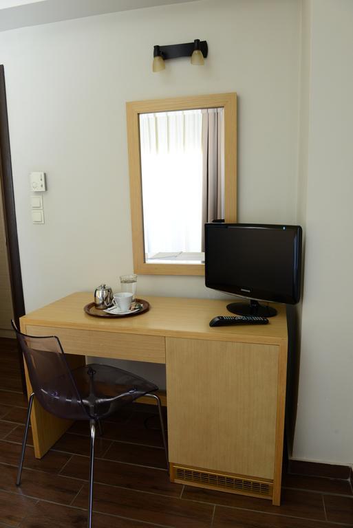Ionion Hotel Kyparissia Zimmer foto